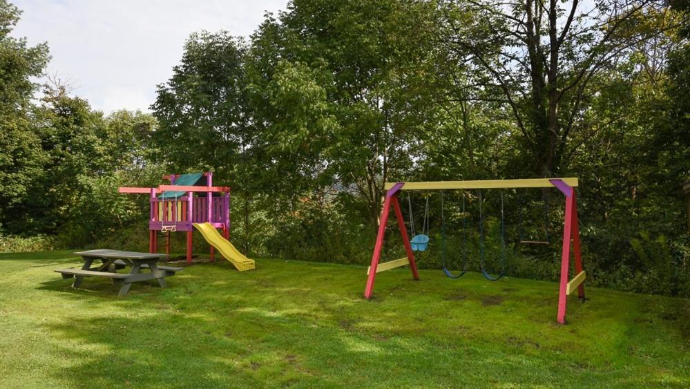 Seven Springs 3 Bedroom Standard With Private Deck Apartment